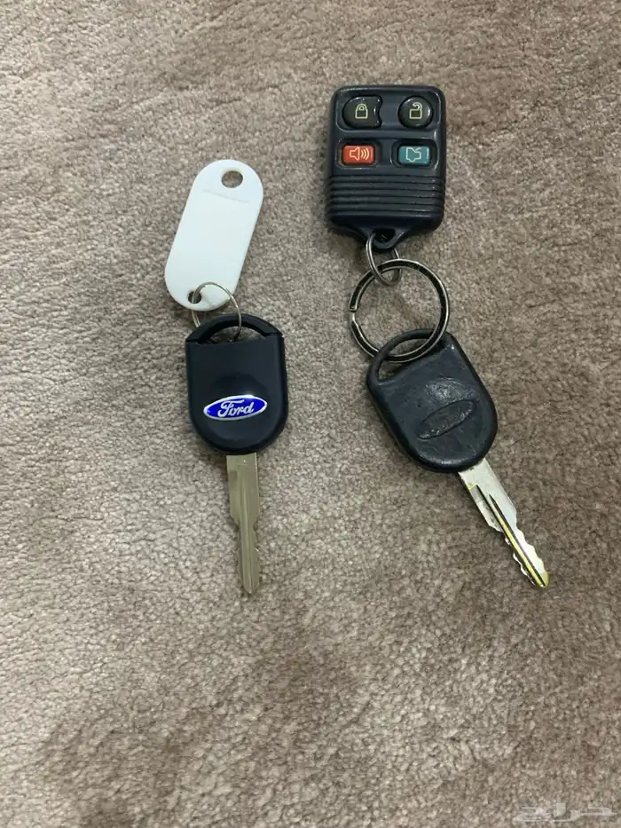 فورد فكتوريا 2012 ممشى قليل 1