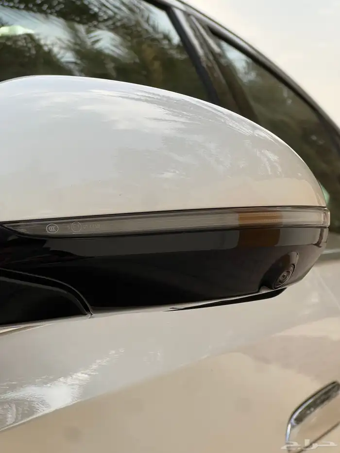 مرسيدس E200 2025 عداد 7 الاف كيلو ضمان الجفالي سنتين 21