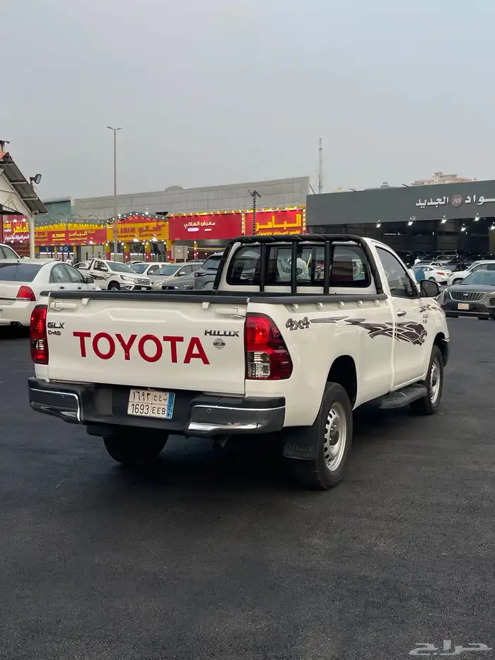 هايلكس غماره ديزل دبل GLX 2023 4