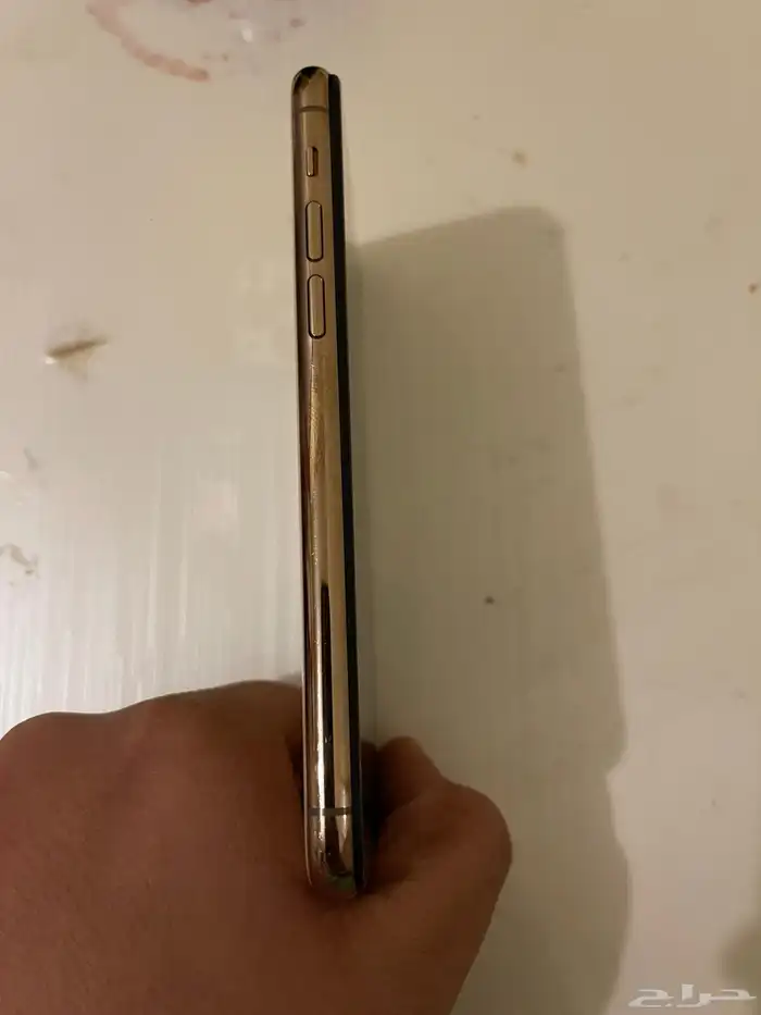 البيع ايفون 11 برو مقفل اي كلاود 1