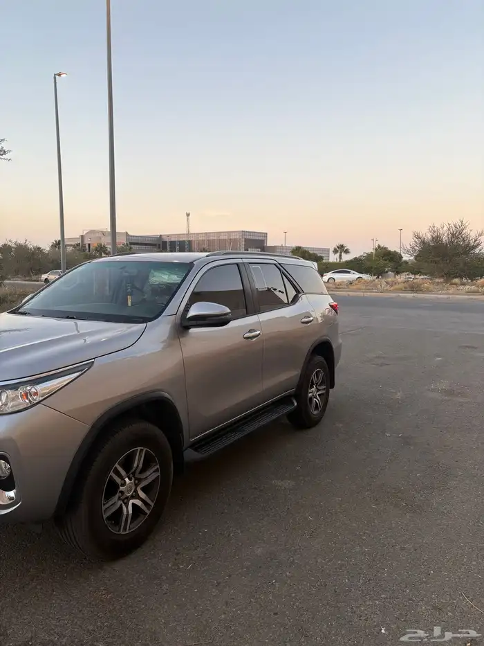 تويوتا فورتشنر 6 سلندر دبل 4