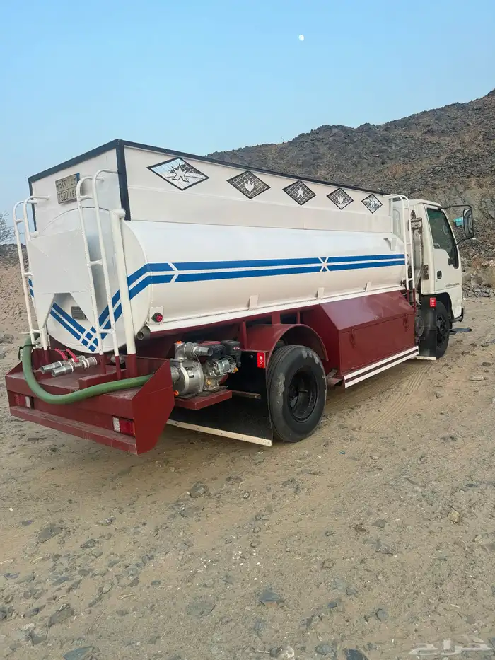 للبيع دينا ايسوزو 1999 4