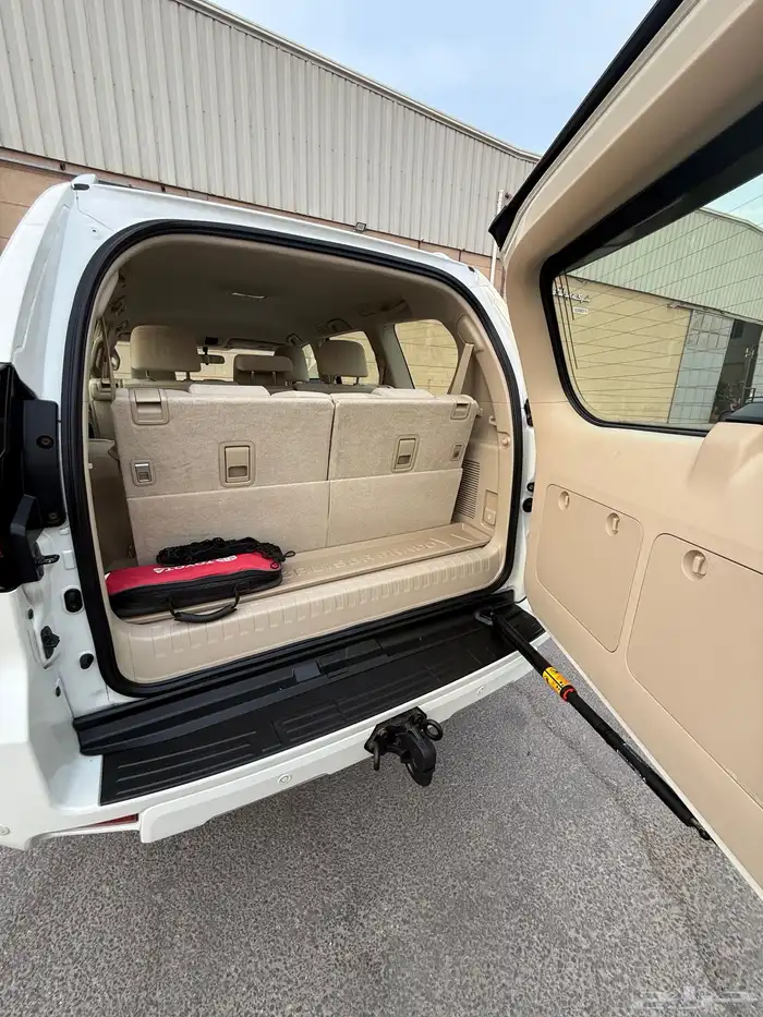 برادو 2020 سته سلندر - عداد 52 الف كم 11