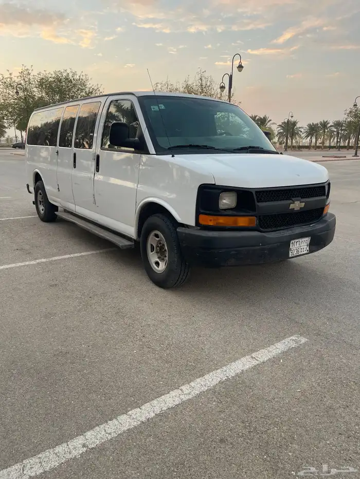 للبيع فان شفرولية اكسبريس 2010 شاص طويل 15 راكب 3