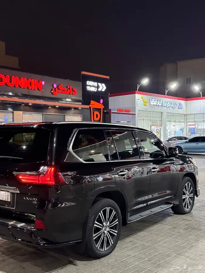 لكزس 2018 7