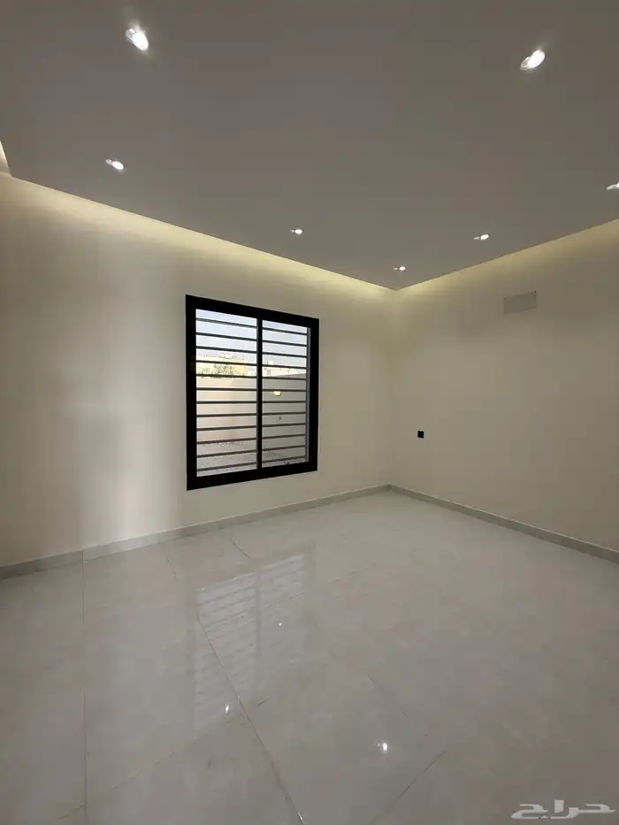 للبيع ارواف علويه وارواف ارضيه ببايكة سياره ف شمال الخميس 46