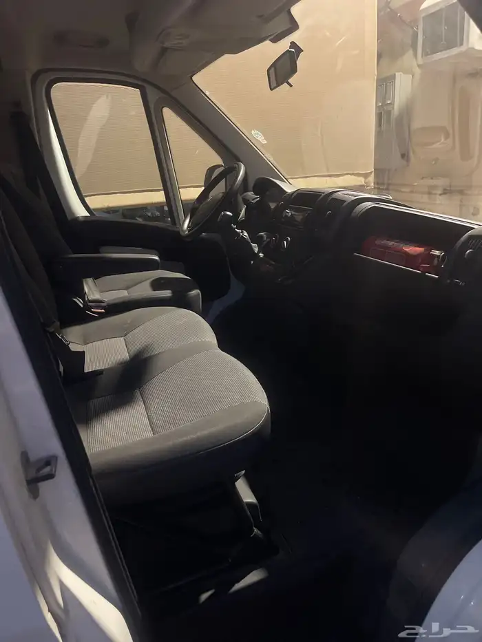 شاحنه ايجار بساعه 4