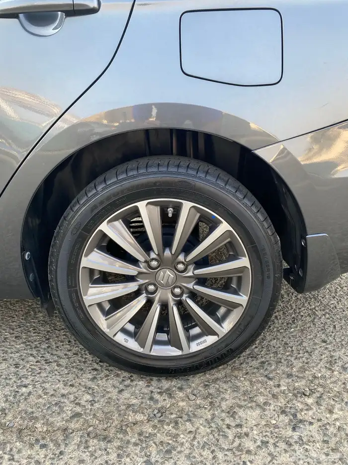 للبيع سزوكي سياز 2024 12