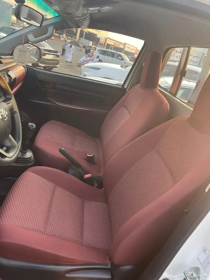 هايلكس غماره ديزل دبل GLX 2023 18