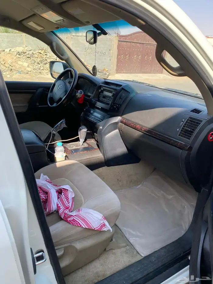 2009لاندكروزر 8