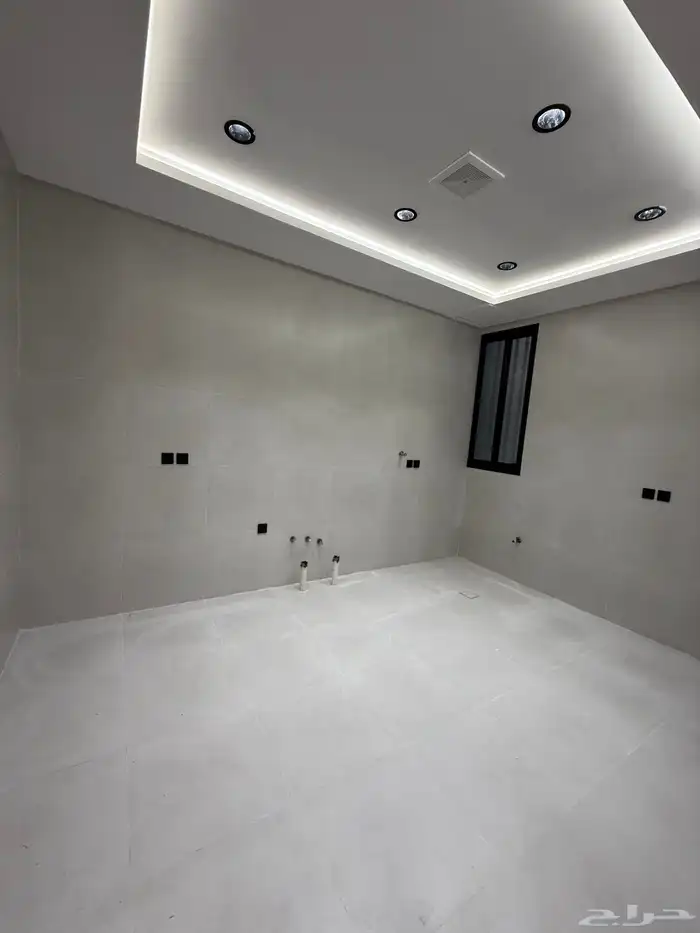 فرصه للبيع فيلا روف ب 685 الف عليها تامين وحي مكتمل الخدمات 23