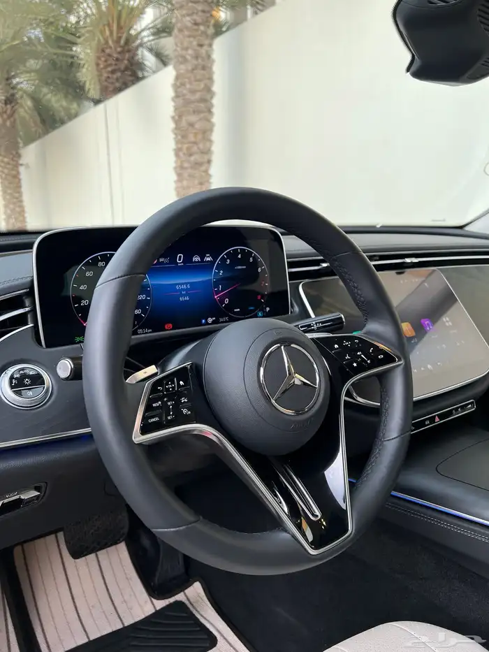 مرسيدس E200 2025 عداد 7 الاف كيلو ضمان الجفالي سنتين 35