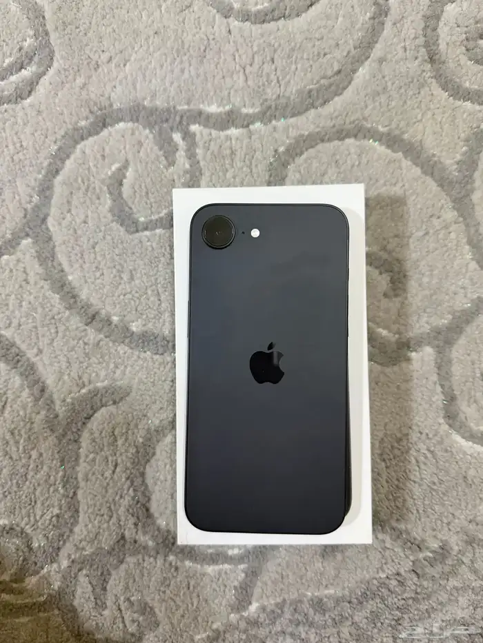 للبيع ايفون 16e 128gb 1