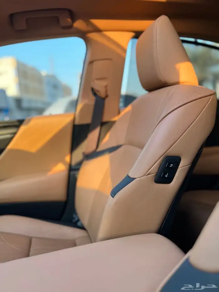 لكزس 2023 es350 فل كامل DD سعودي 15