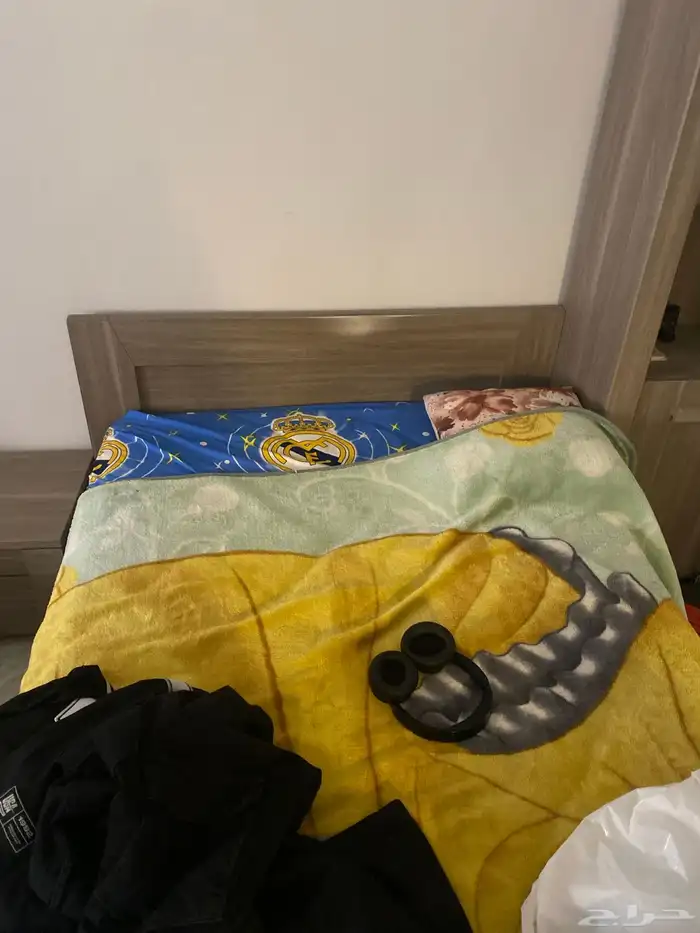 اثاث غرفه نوم مستعمل للبيع 3