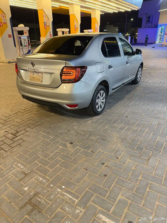 سياره رينو 2