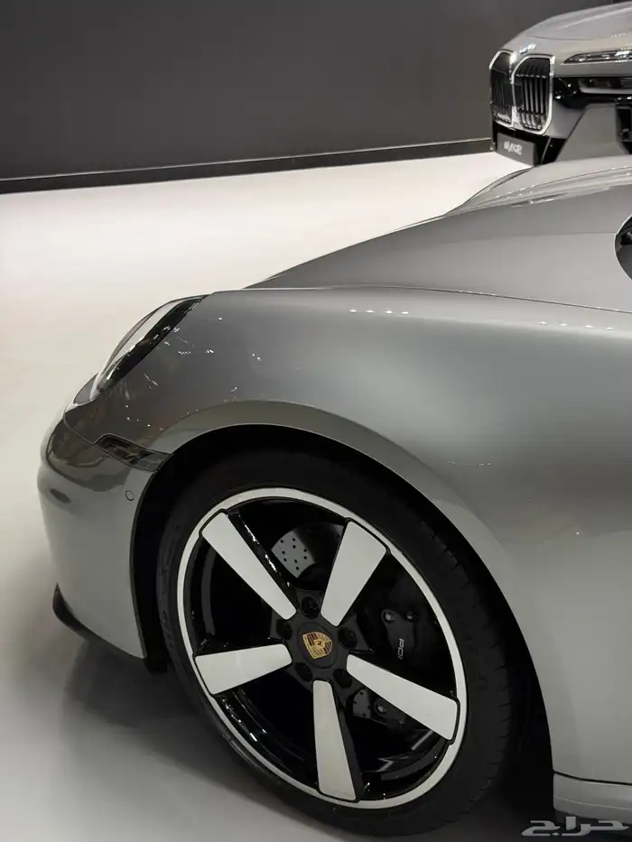بورش 911 كاريرا 2025 شبه جديد مواصفات عاليه 5