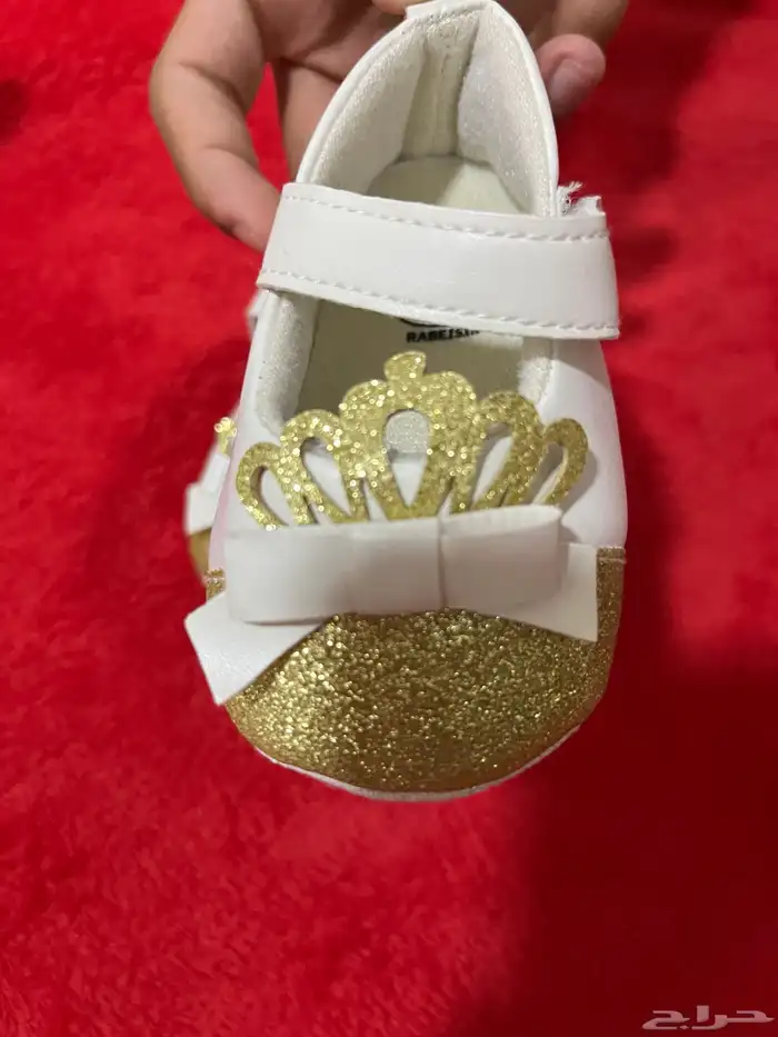 أحذية وشناط وقبعات 19