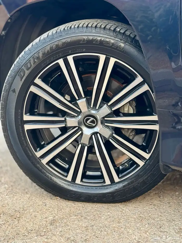 للبيع جيب لكزس 2016 ((DD))(بريمي) ((نظيف جدا )) 34