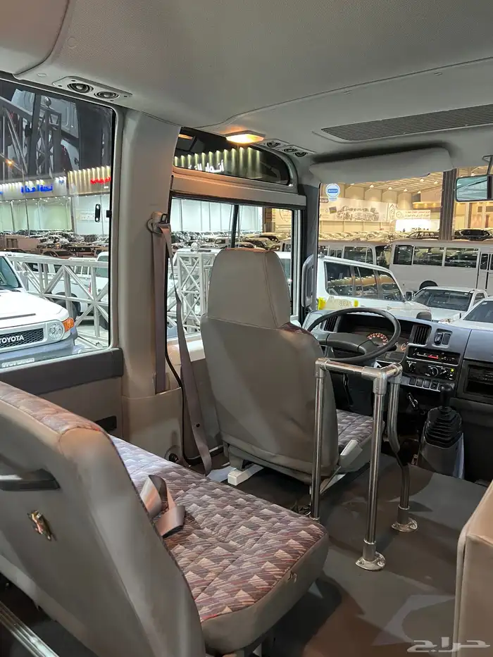 للبيع باص نيسان سيفيليان موديل 2007 (شبه جديد) 18