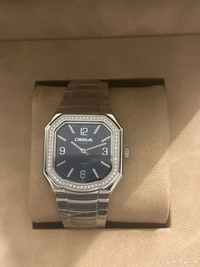 ساعه كارديال الماس فضي على السوم 1