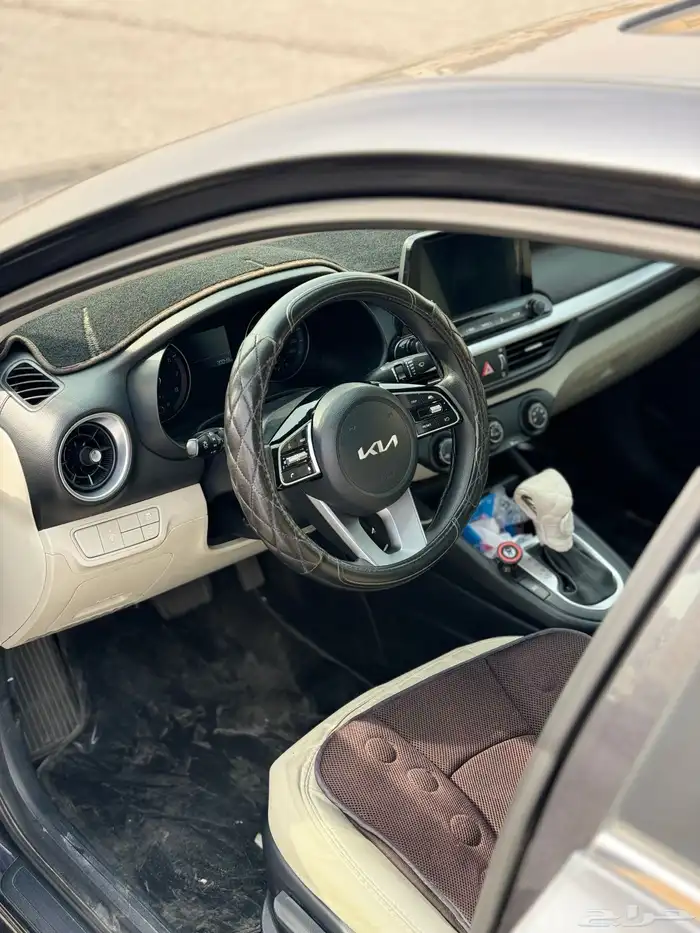 كيا سيراتو 2023 نص فل 7