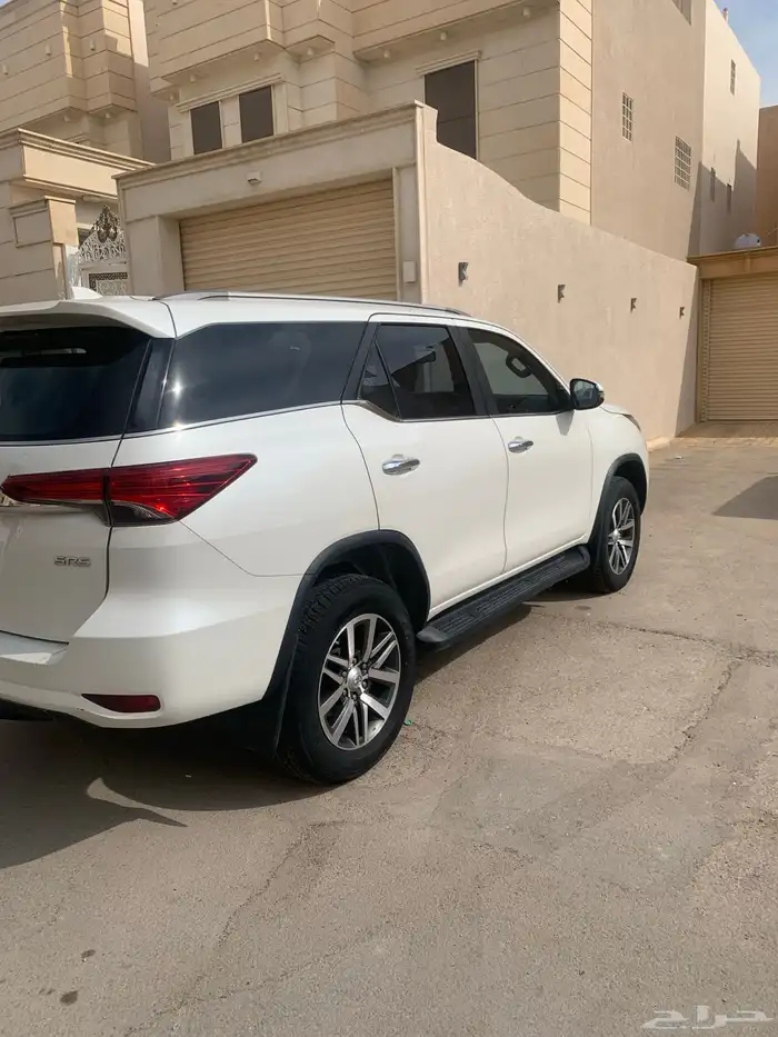 جيب فورشنر 2019 ديزل ماكينة 2800 للبيع البودي والمكينة شرط 2