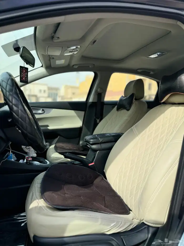 كيا سيراتو 2023 نص فل 8