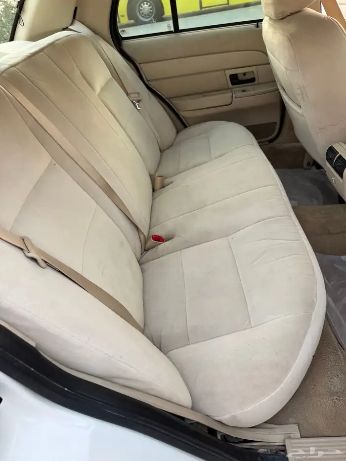 فورد فكتوريا ممشى قليل 2011 15