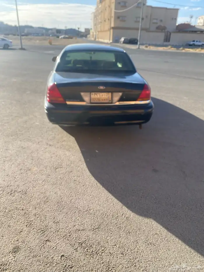 فورد كروان فكتوريا 1999 3