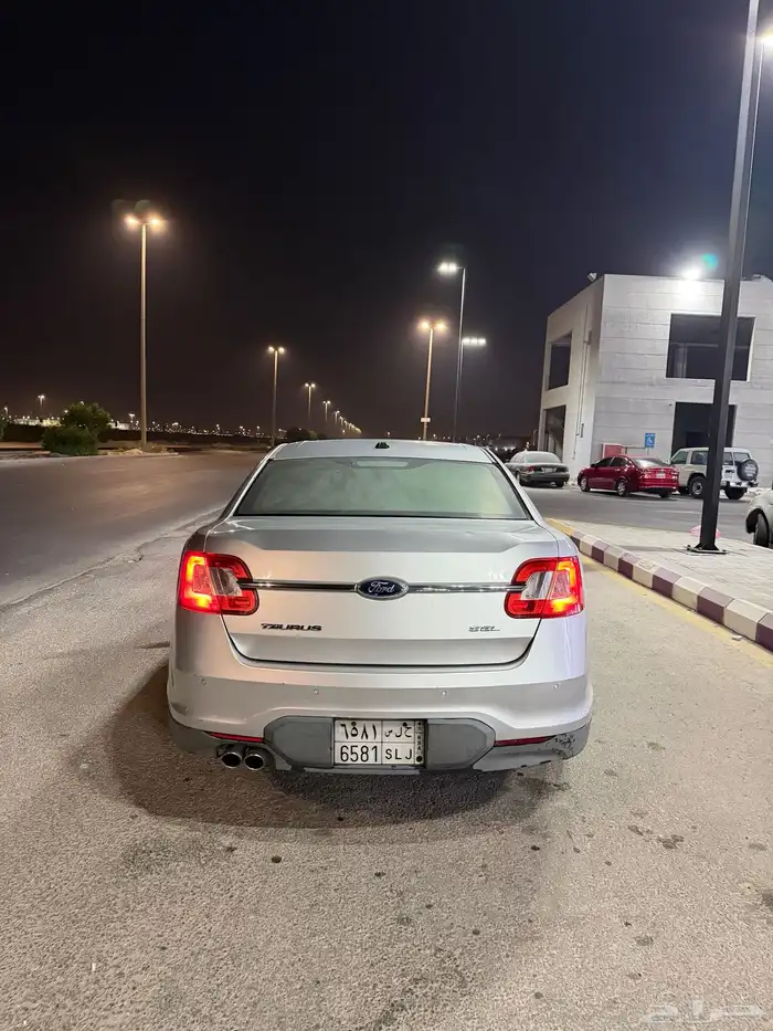 فورد تورس 2011 3