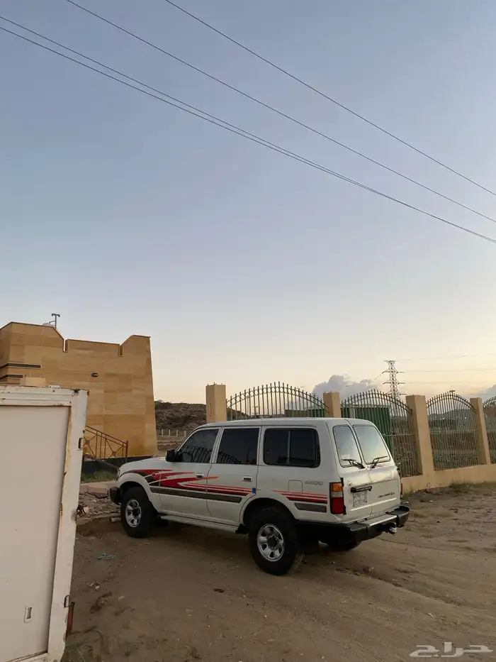 لاند كروزر صالون 97 GX البودي بلد المحركات طيبة ماشي 284 00 8