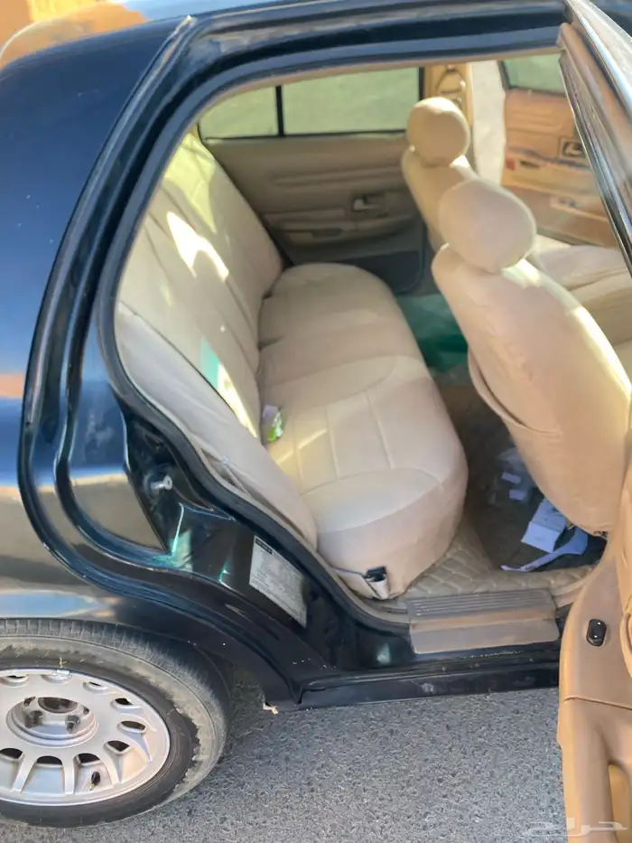 فورد كروان فكتوريا 1999 6