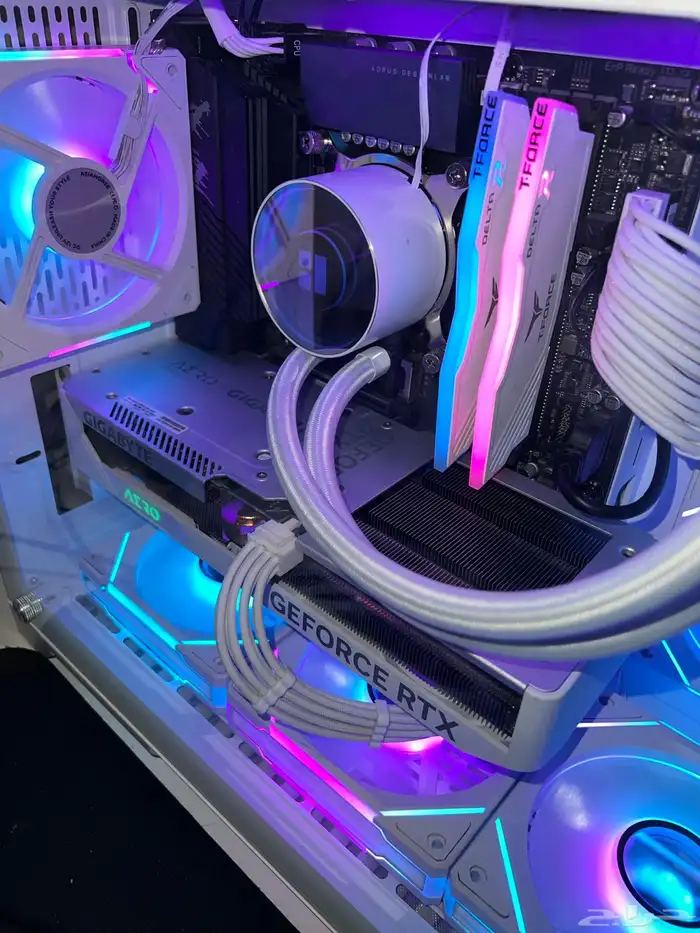 كرت شاشه ابيض   RTX 4060 TI 8GB white 1