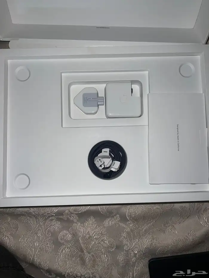 ماك بوك اير 2025 1