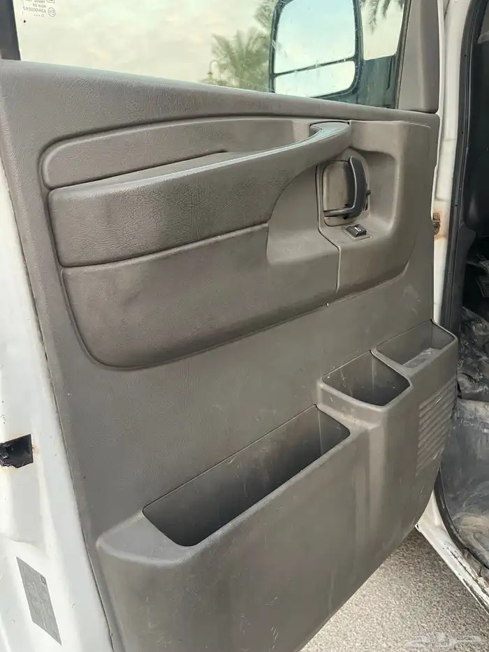 للبيع فان شفرولية اكسبريس 2010 شاص طويل 15 راكب 9