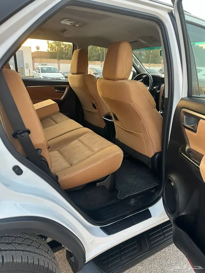 فورتشنر 2023 ماشي 26 الف 9