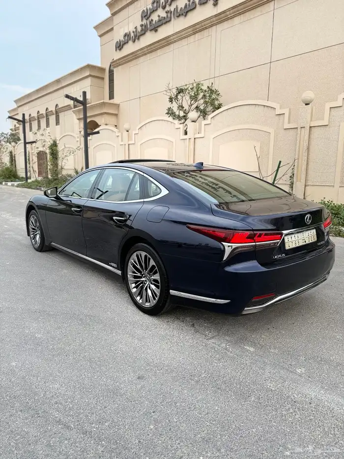 للبيع لكزس LS500h هايبرد ( مخزن ) سعودي اعلى افئه 10