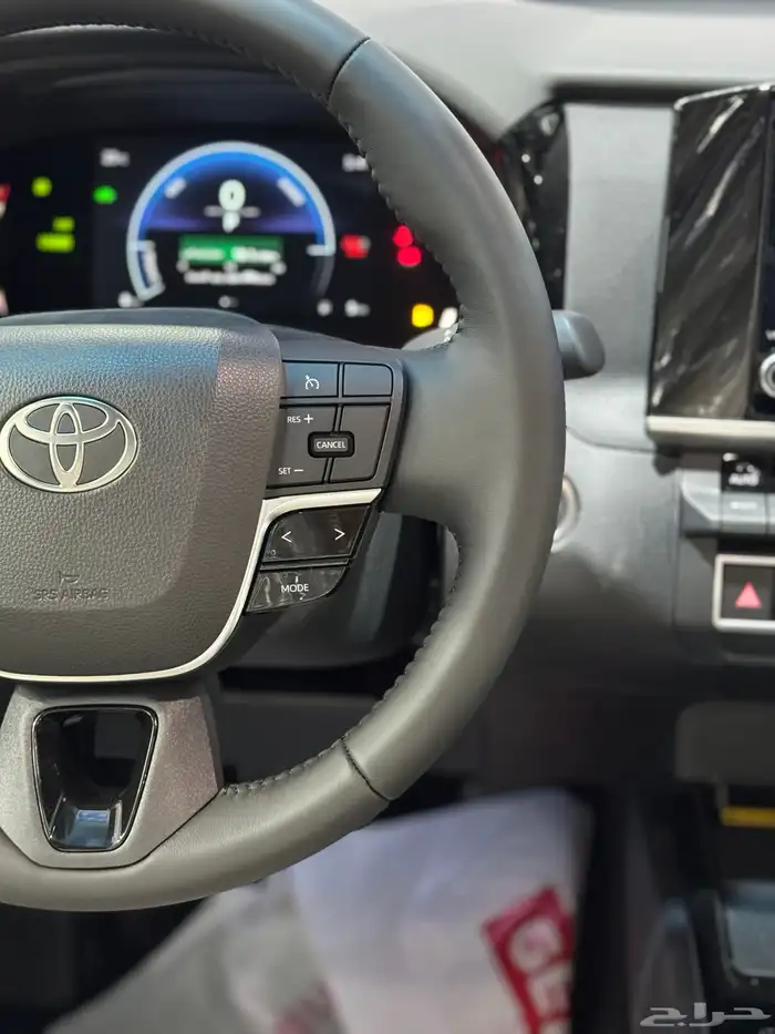 تويوتا كامري LE هايبرد 2025 جديد سعودي 114.400 شامل 19