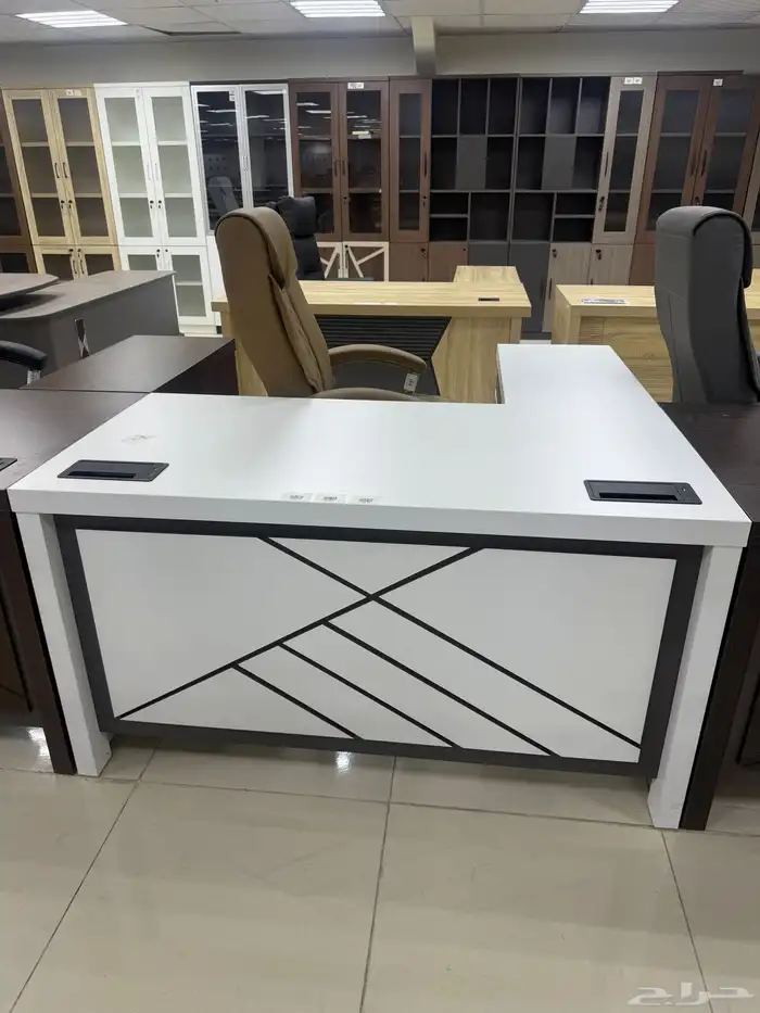 مكتب جديد 4 ألوان كلا مقاسات في موجود - اثاث المكتبي 1