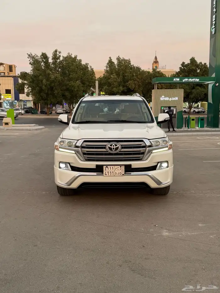 لاندكروزر Gxr 2017 3