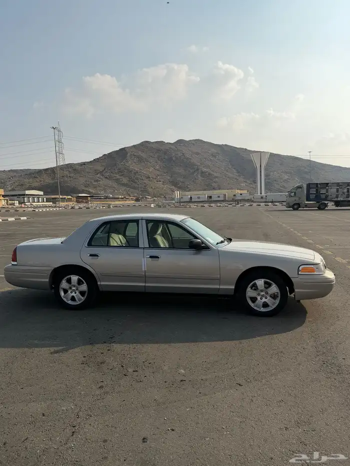 كروان فكتوريا 2011 سعودي نظيف 5