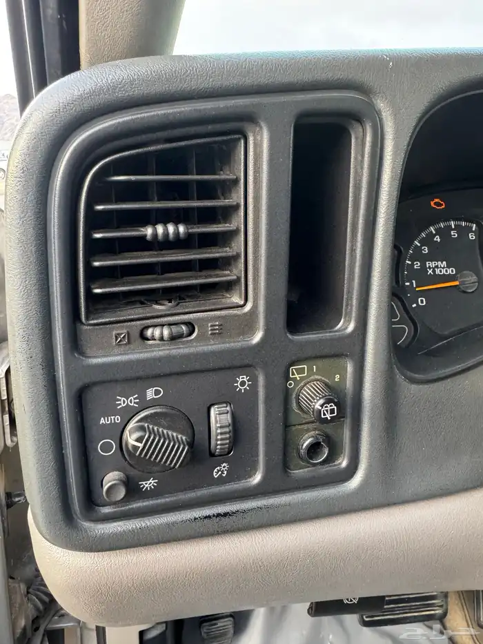 تاهو 2005 نظيف جدا 27