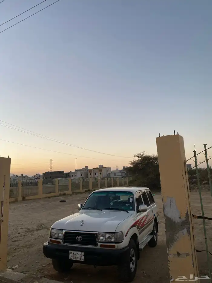 لاند كروزر صالون 97 GX البودي بلد المحركات طيبة ماشي 284 00 10
