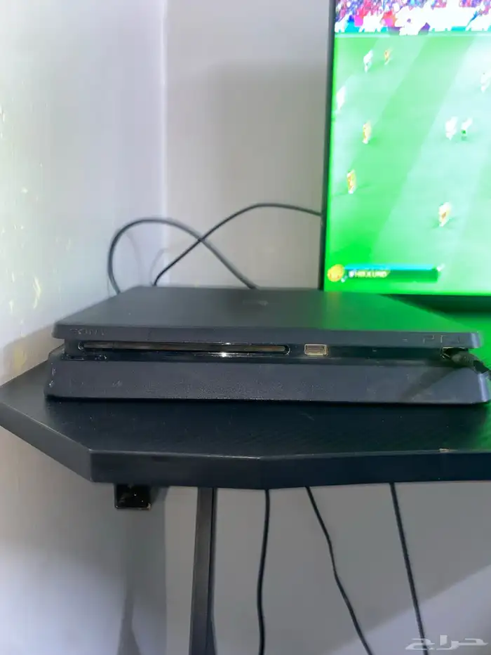 سوني فور بحاله ممتازه جدا يد اصليه مافي اي أعطال 2