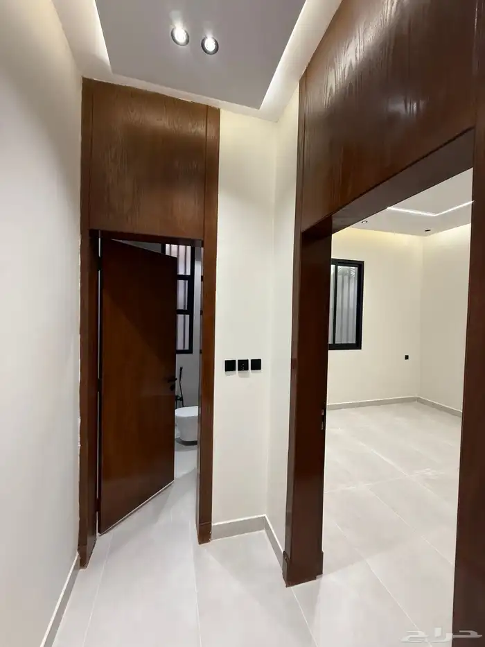 فرصه للبيع فيلا روف ب 685 الف عليها تامين وحي مكتمل الخدمات 31