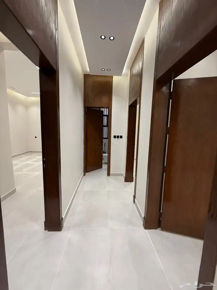 فرصه للبيع فيلا روف ب 685 الف عليها تامين وحي مكتمل الخدمات 29