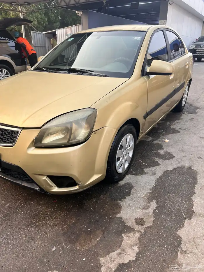 كيا ريو موديل 2010 6