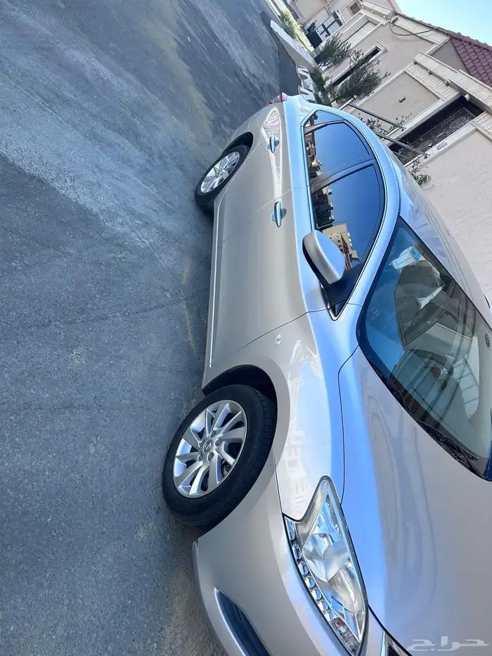 سنترا نيسان مخزن على موديله 1