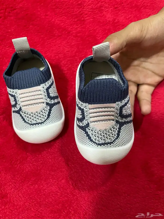 أحذية وشناط وقبعات 13